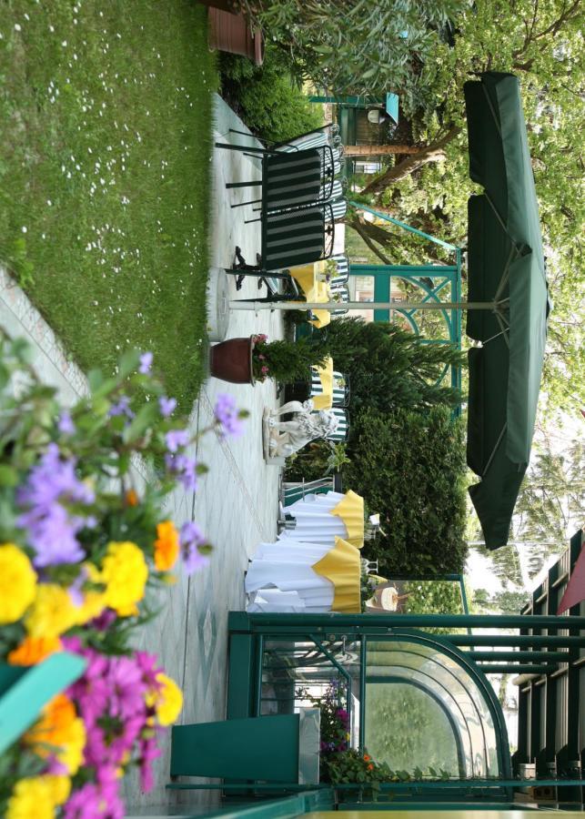 Hotel Asperner Loewe Виена Екстериор снимка