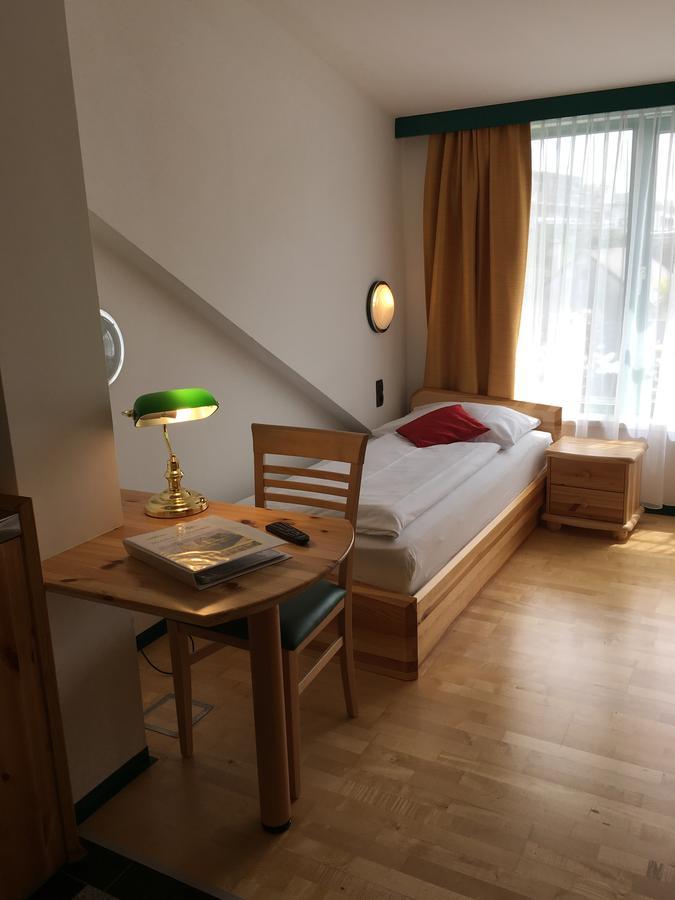 Hotel Asperner Loewe Виена Екстериор снимка