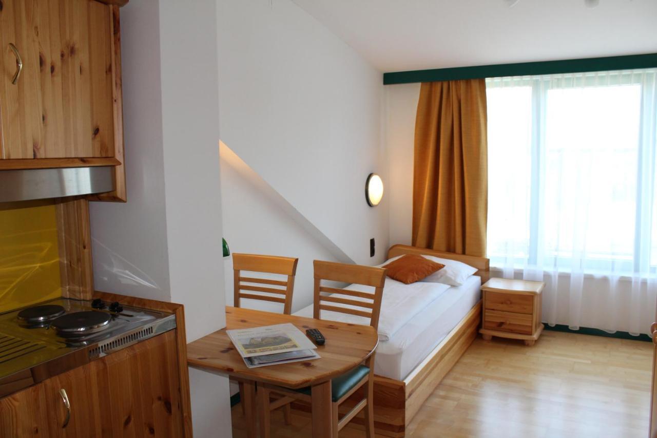 Hotel Asperner Loewe Виена Екстериор снимка